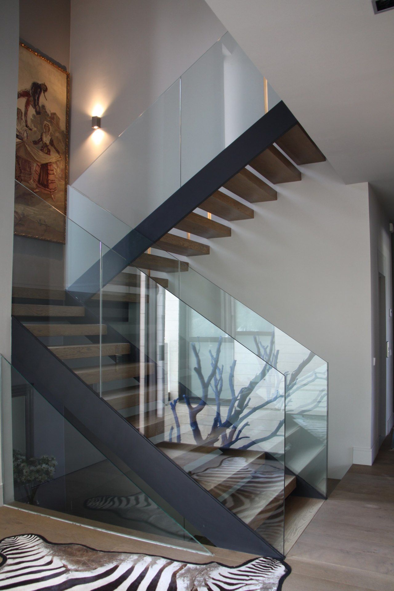 Double beam wooden tread straight staircase