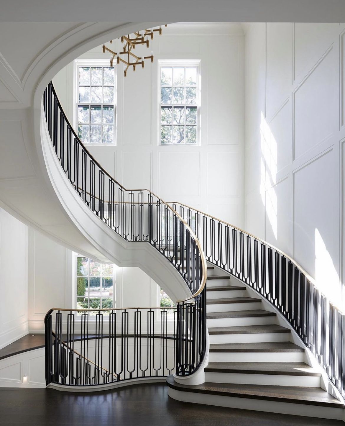 austaircase Villa exterior Contemporary Iron Stair  Balustrade