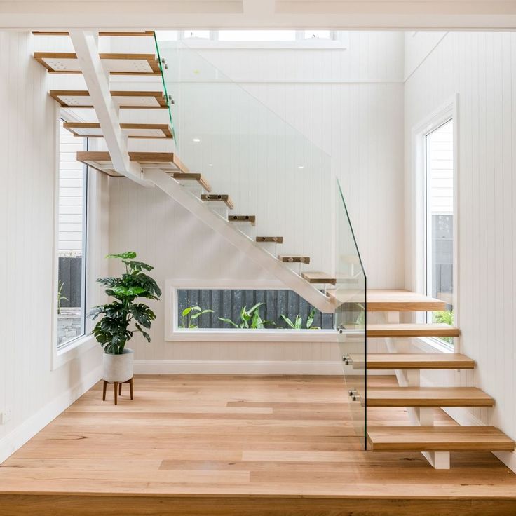 Customize wood tread with glass railing straight staircase