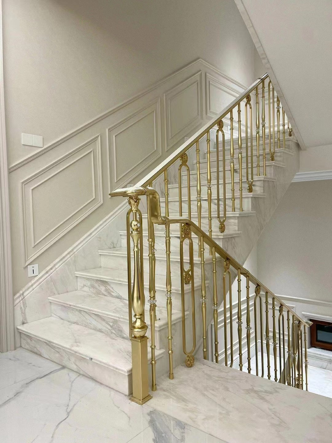austaircase Elegant Straight Iron Balustrade