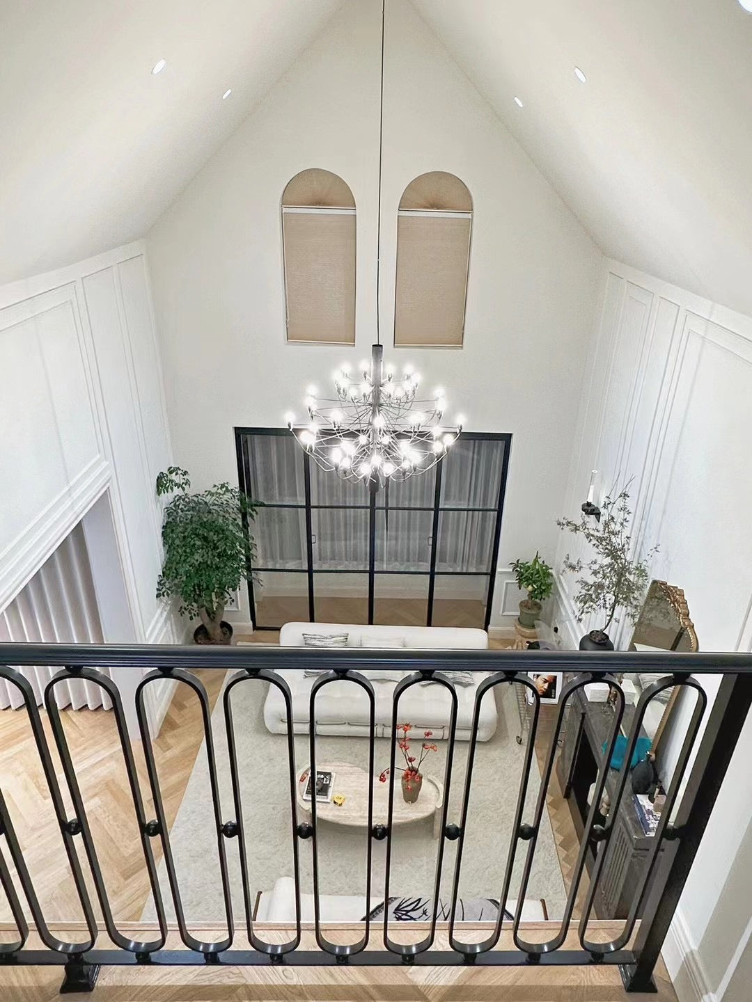 austaircase Curved Oval Loop Iron Stair Balustrade For Villa&Hotel