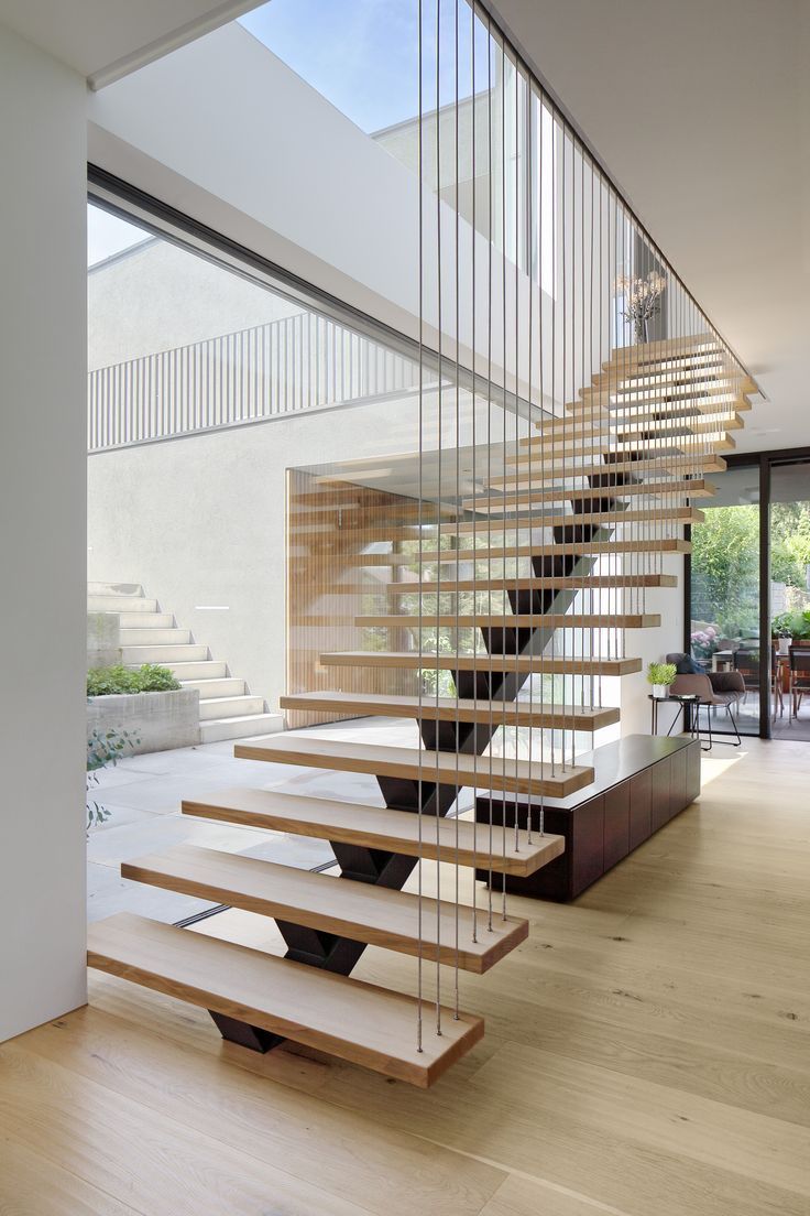 Modern Wooden Single beam Staircase with Steel Cable Railing