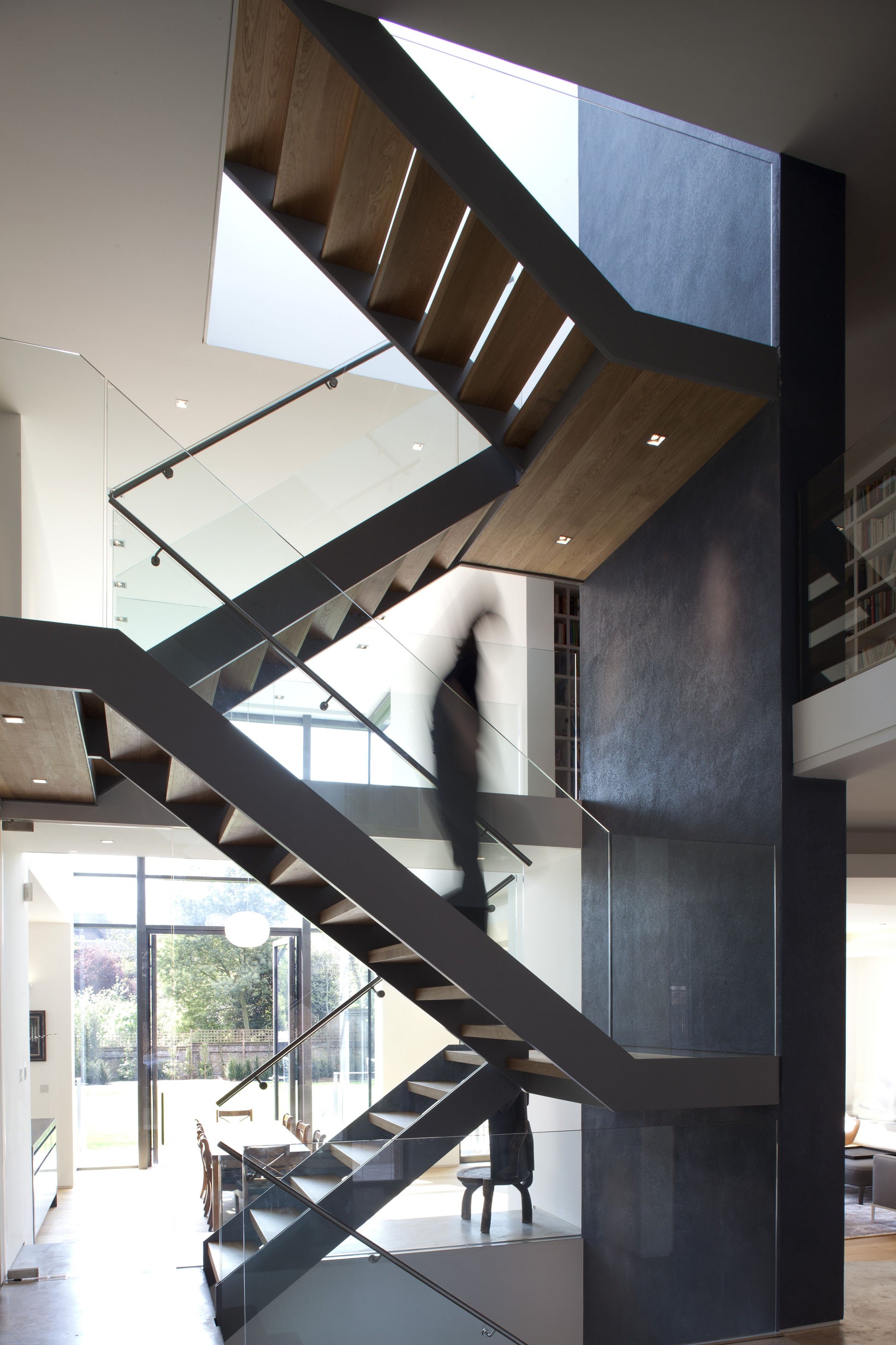 Double beam wooden tread straight staircase