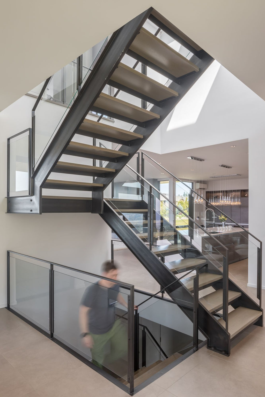 Double beam wooden tread straight staircase