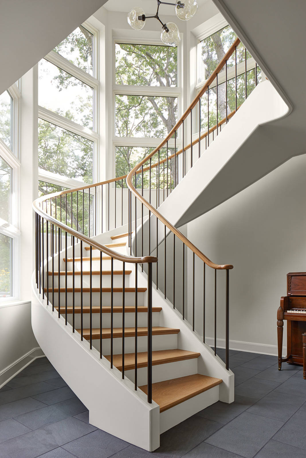 austaircase Minimalist Curved Iron Stair Balustrade For Villa&Hotel