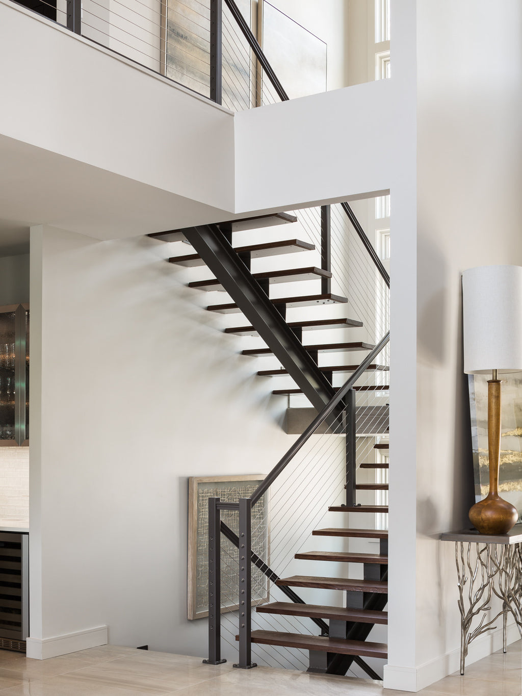 Anti-rust metal frame indoor straight staircase with solid wood tread